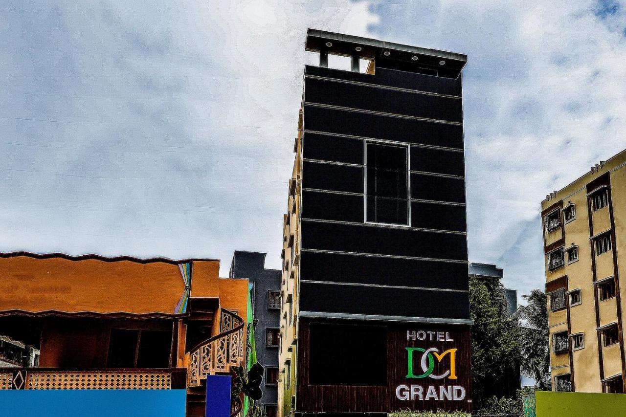 Oyo 16155 Hotel Dcm Grand Vijayawāda Dış mekan fotoğraf